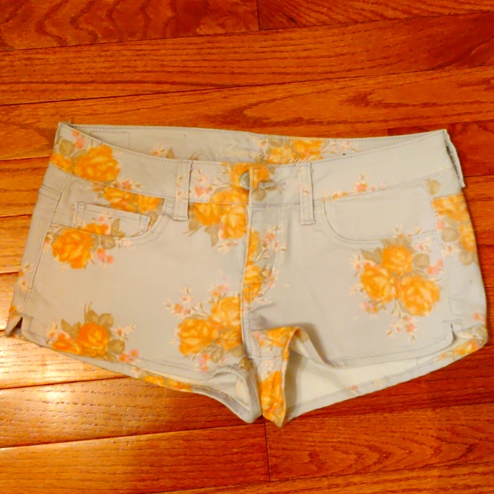 American Eagle Floral Stretch Shorts